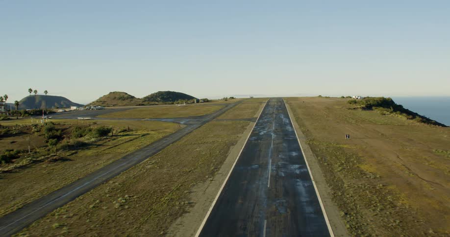 Runway flyby in Catalina