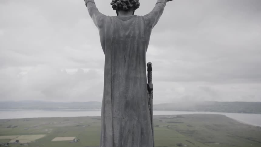 Close up view of the back of a statue