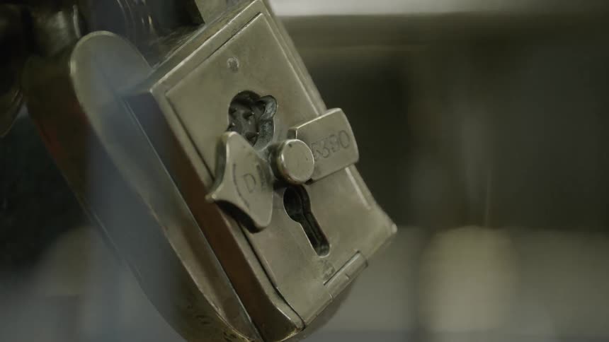 Heavy metal lever