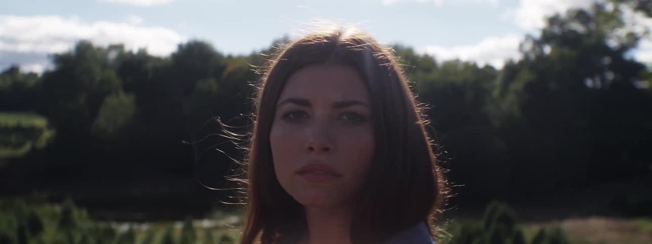 A woman is longing for a friend