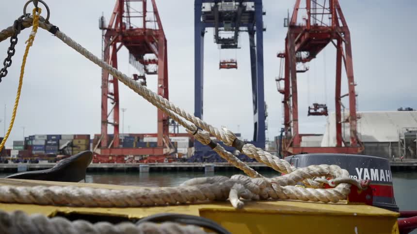 A length of rope tied up on a vessel