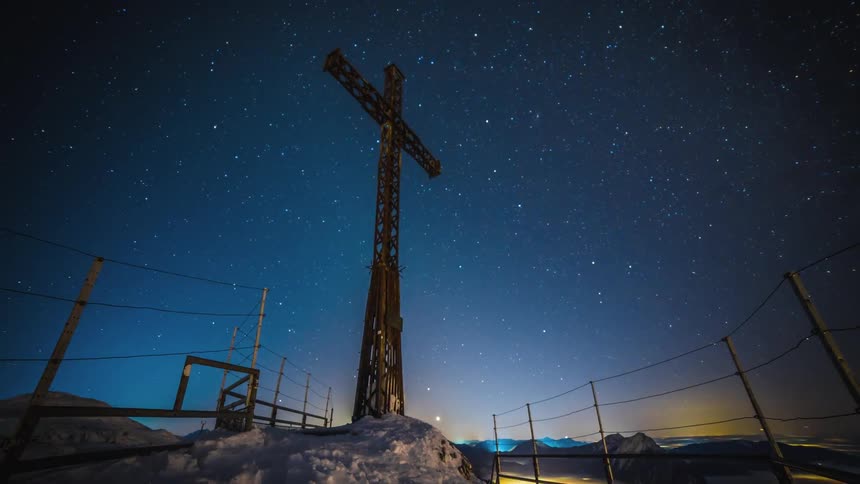 Time lapse of the night sky from the top of a mountain