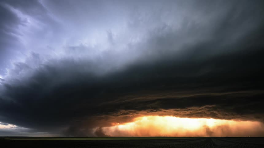 A storm starts in the sky