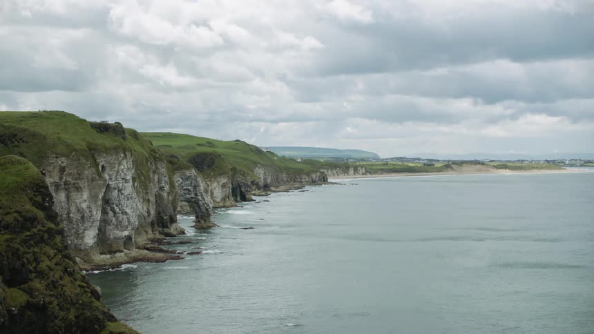 Landscape view of the water and shoreline