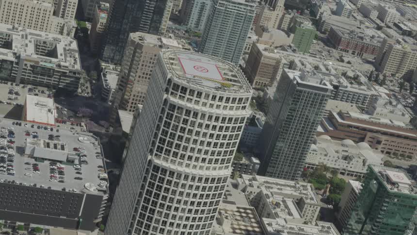 Landscape view of the downtown area of a city