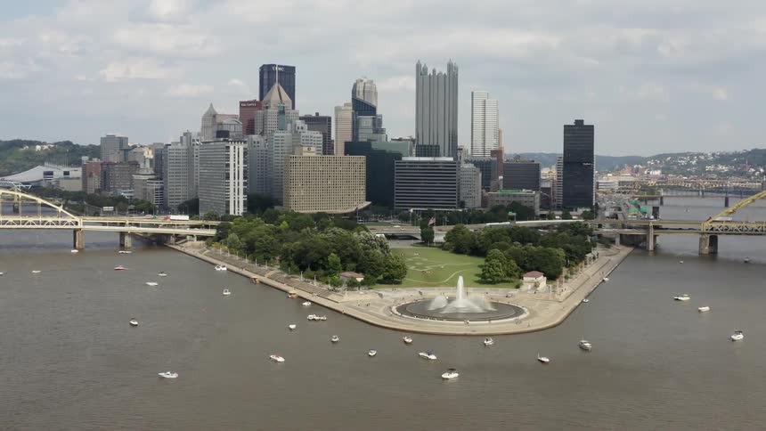 Point state park in pittsburgh pa where three rivers meet
