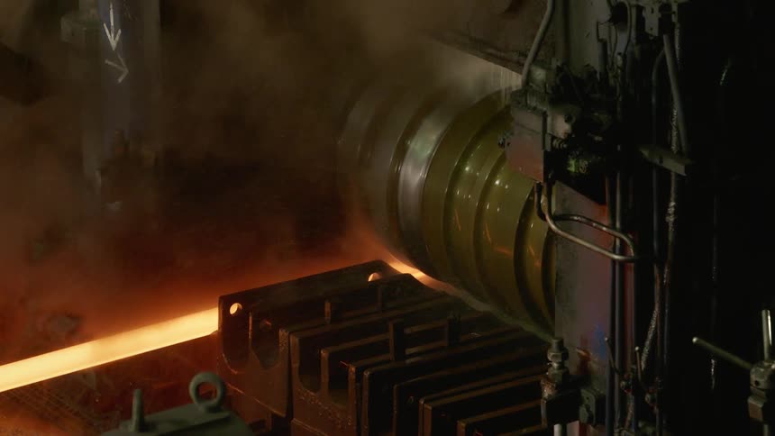 Hot metal on a convyer