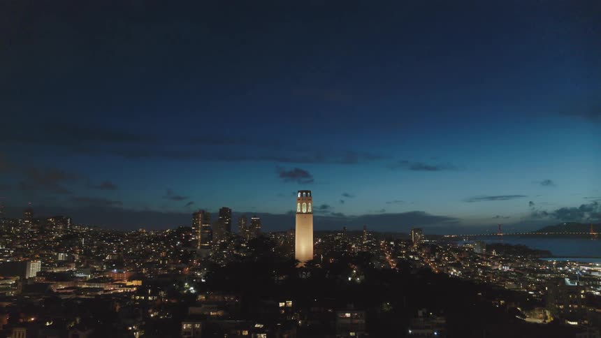 An aerial view of a monument in the middle of city