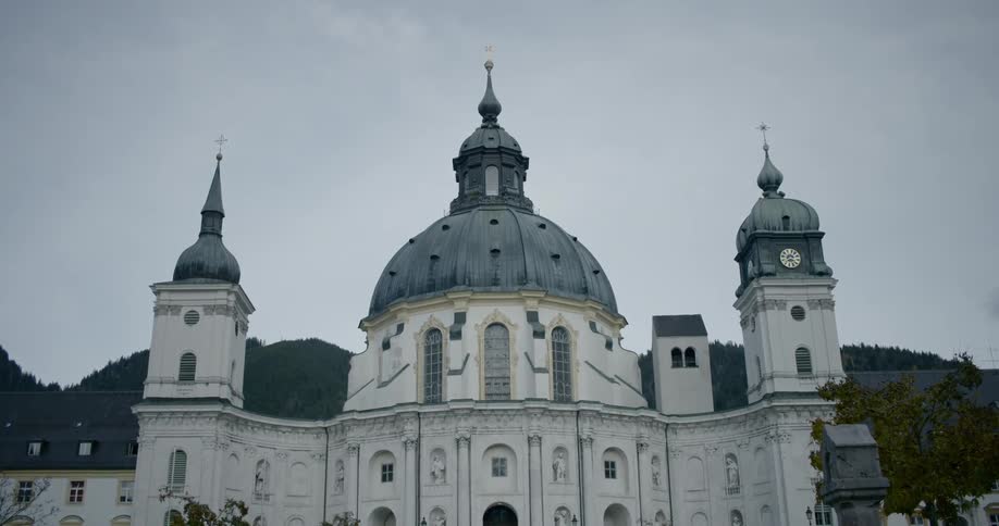 A church with a domed top