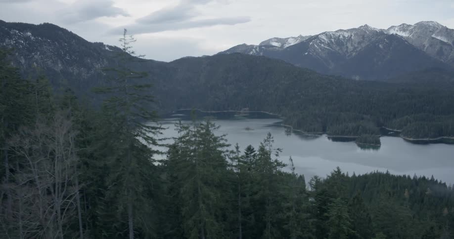 A view of a lake from the cable car