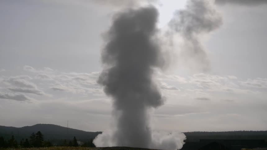 A smoke build up high in the sky