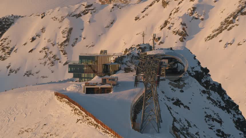 The Ice q Restaurant in Soelden, a famous James Bond Location