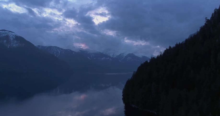A scenery of lake at dawn on a cloudy days