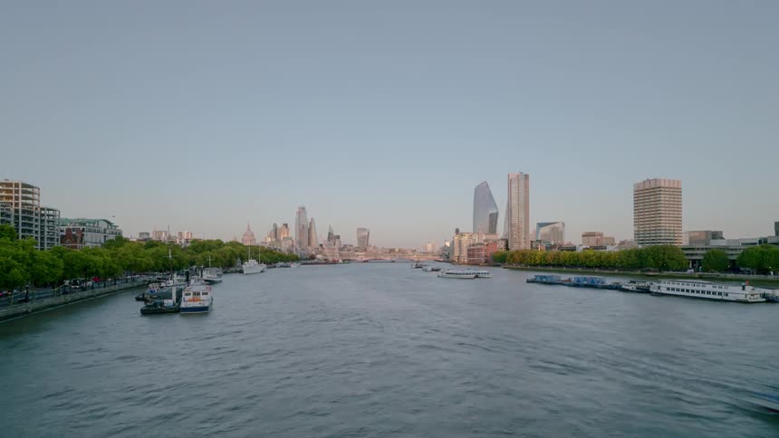 Time lapse of boats on the river thames