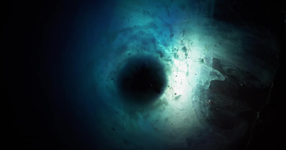 Liquid spins around a dark hole in the middle