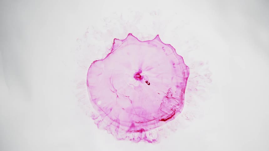 The pink color moves to the center