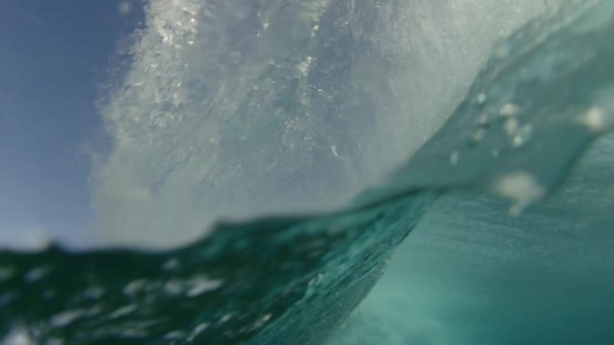 Waves crashing in the ocean