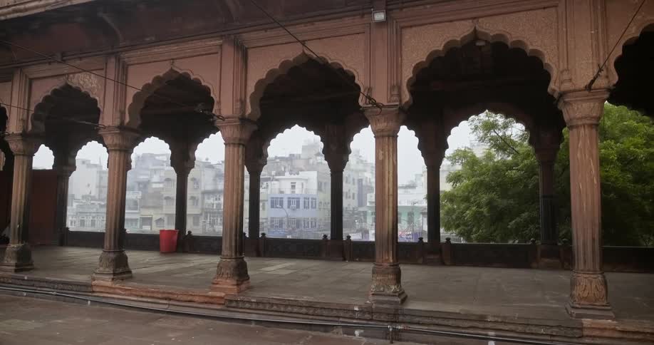 People around jama masjid mosque in india