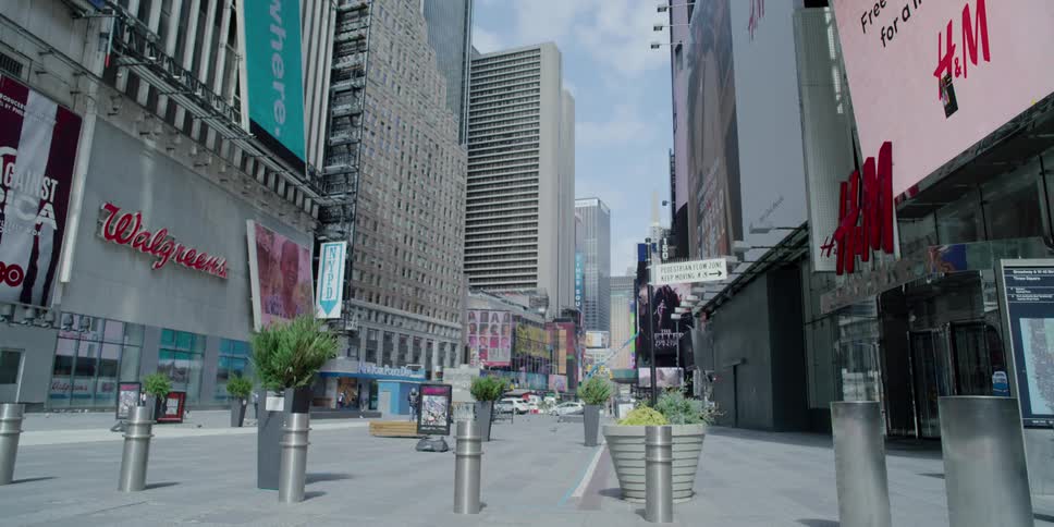 A commercial area in a metropolis