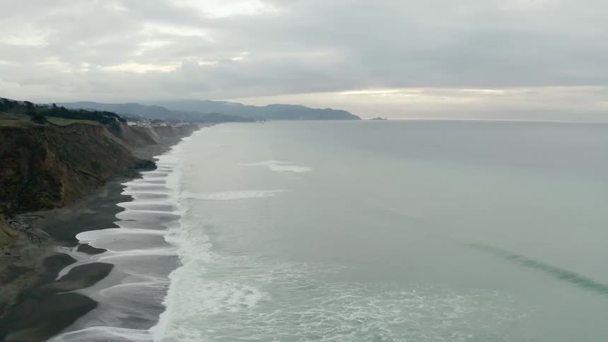 Waves of the ocean
