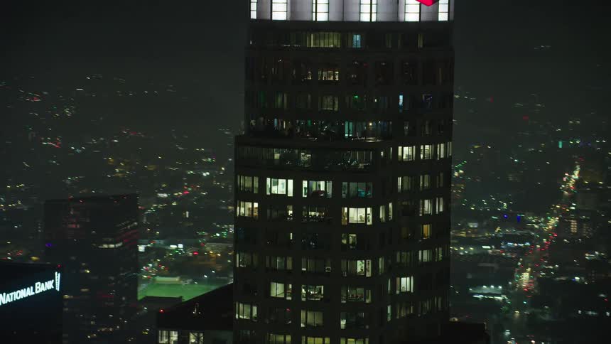 Us bank tower in los angeles at night