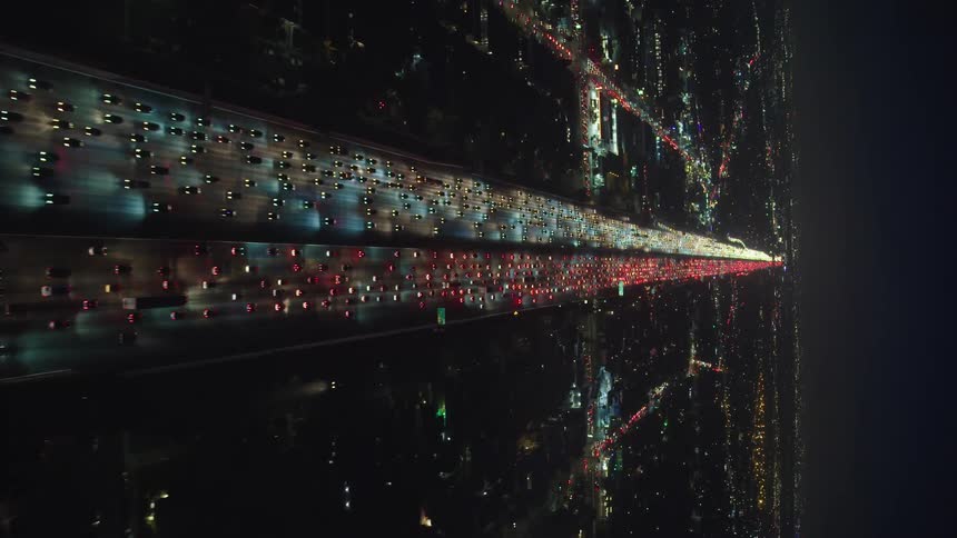 Many cars are on the highway