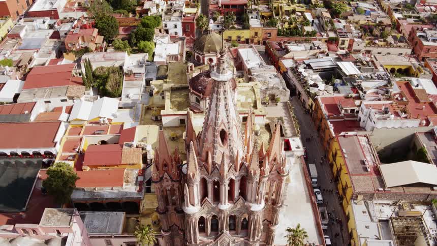 A large church in Mexican city