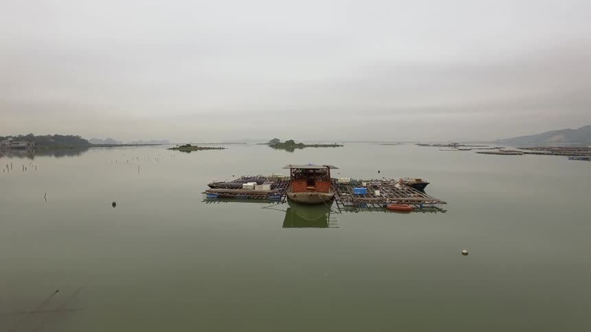 Boats and rafts in the water