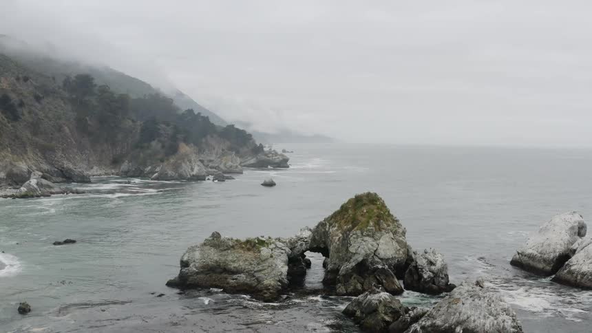 Water rolling in to the shore