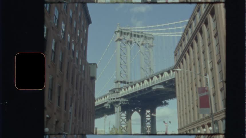 View down the street toward the manhattan bridge