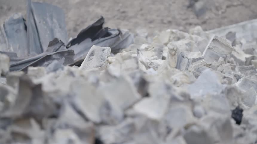 Smalls pieces of rubble on the ground