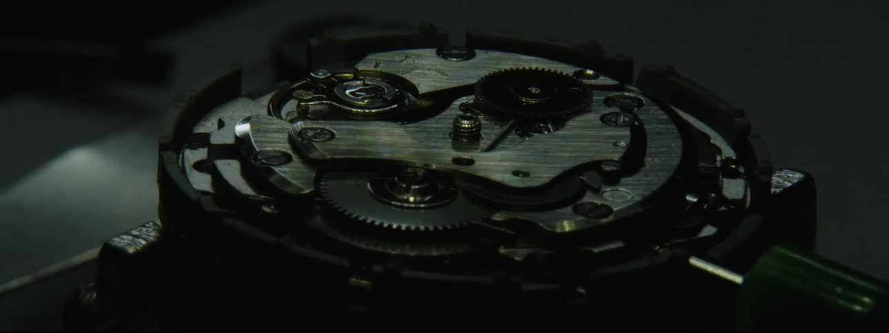 A machine with gears on it