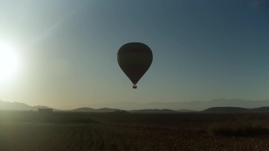 One hot air balloon in the sky