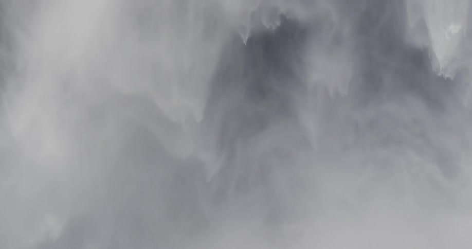 Smoke or mist descending