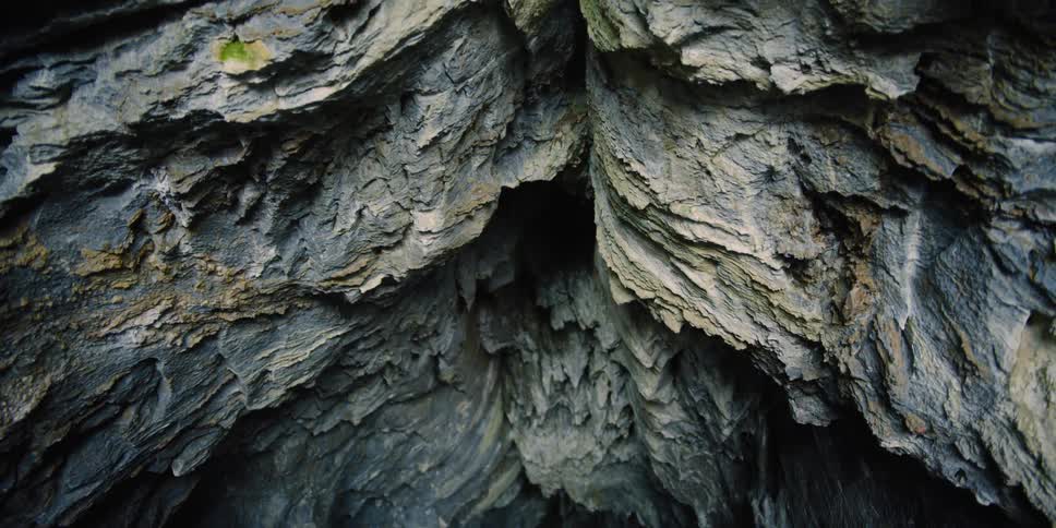 The light peaks into the cave