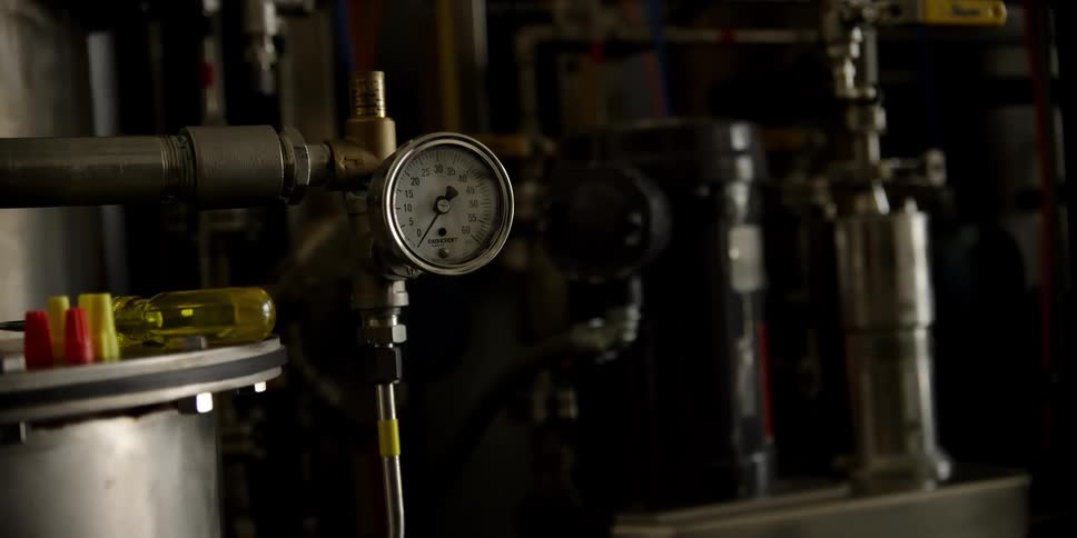 A gauge on on a machinery pipes