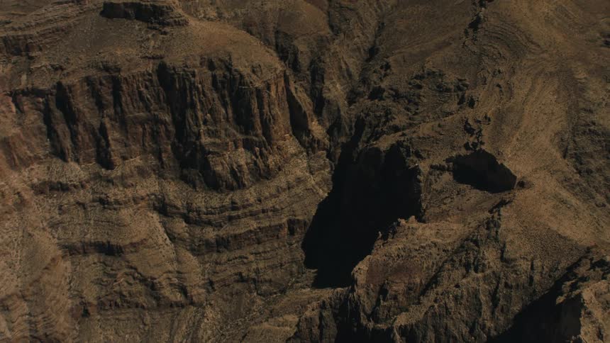 Canyon sits between the mountains