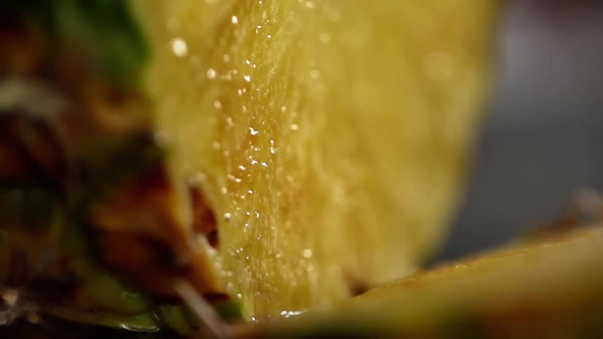 Close up of the inside of a pineapple after being sliced