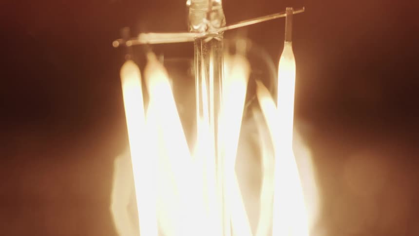 Light bulbs lighting up