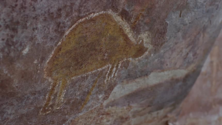 A small picture is drawn on the stone