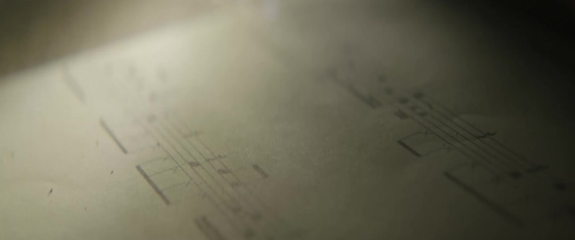 Light shines across a paper with a diagram
