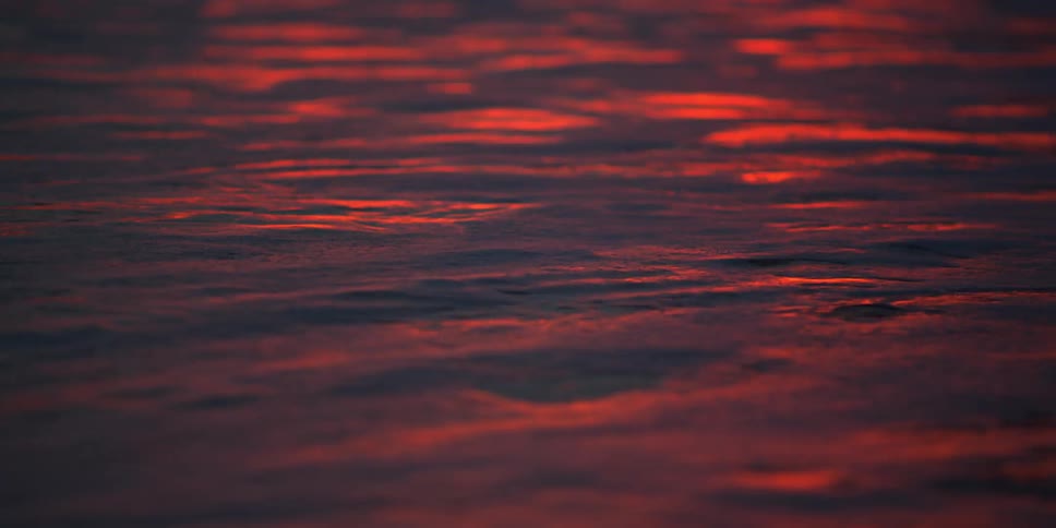 Water rolling in to the shore