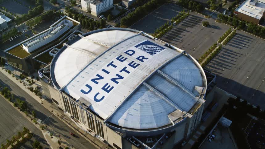 An aerial view of a United Center stadium in Chicago