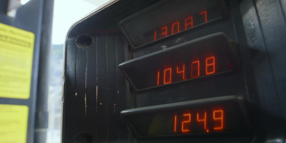 Time steadily increases on a digital parking meter