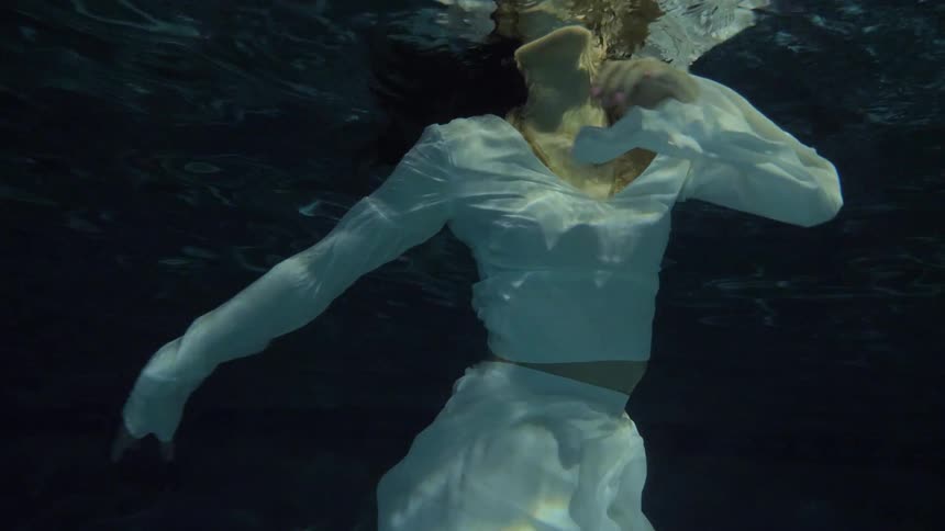 flowy dress underwater Designer Women's Strappy Maxi Dress main image 0