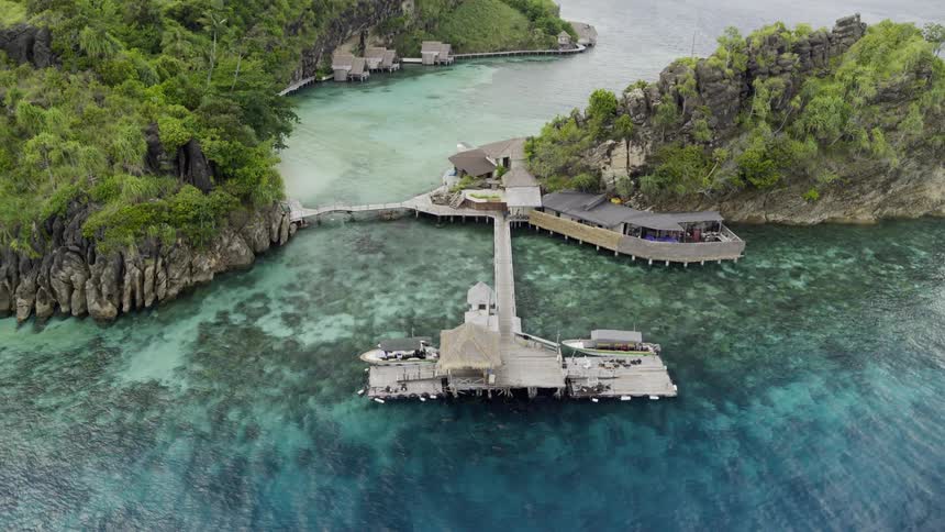 Piers and bridges connect islands and homes that are part of an archipelago