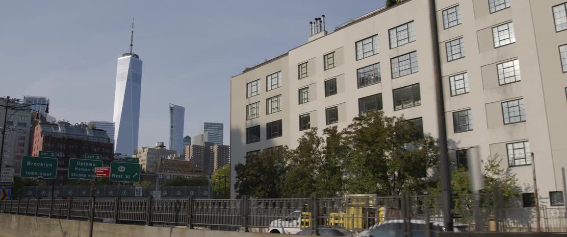 Wide shot of the freedom tower