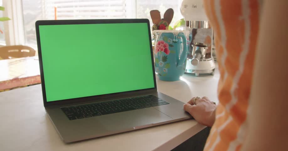 Replaceable screen on a laptop on the counter top on the kitchen at home