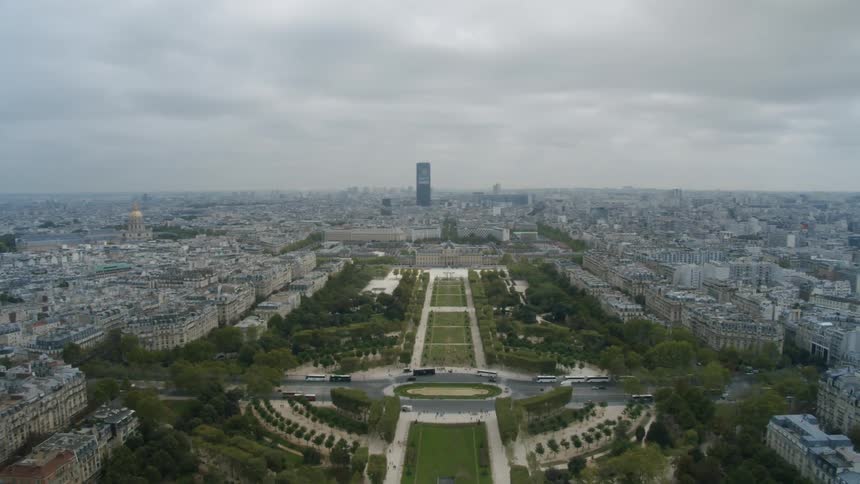 Heavy clouds cover the large city