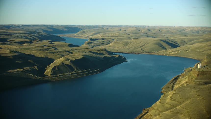 A vast expanse of the Lower Snake River in Eastern Washington between one of four Lower Snake River dams that impinge Salmon migration